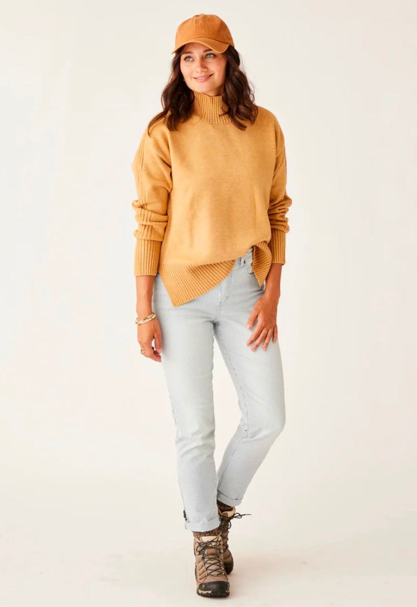 CAMEL HEATHER WOODWARD SWEATER