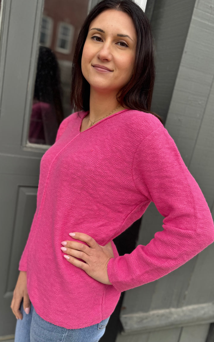MACEY LIPSTICK SEAM FRONT SWEATER