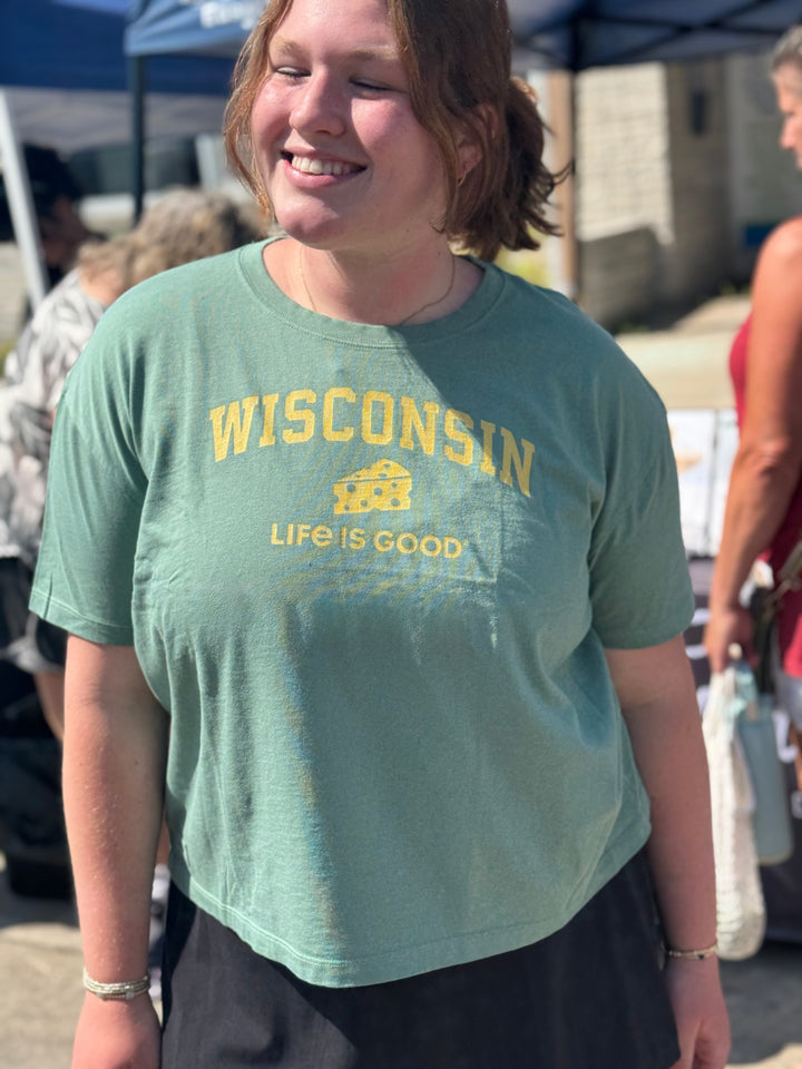WOMEN'S  WISCONSIN CHEESE ARCH SHORT SLEEVE RELAXED FIT CRUSHER TEE
