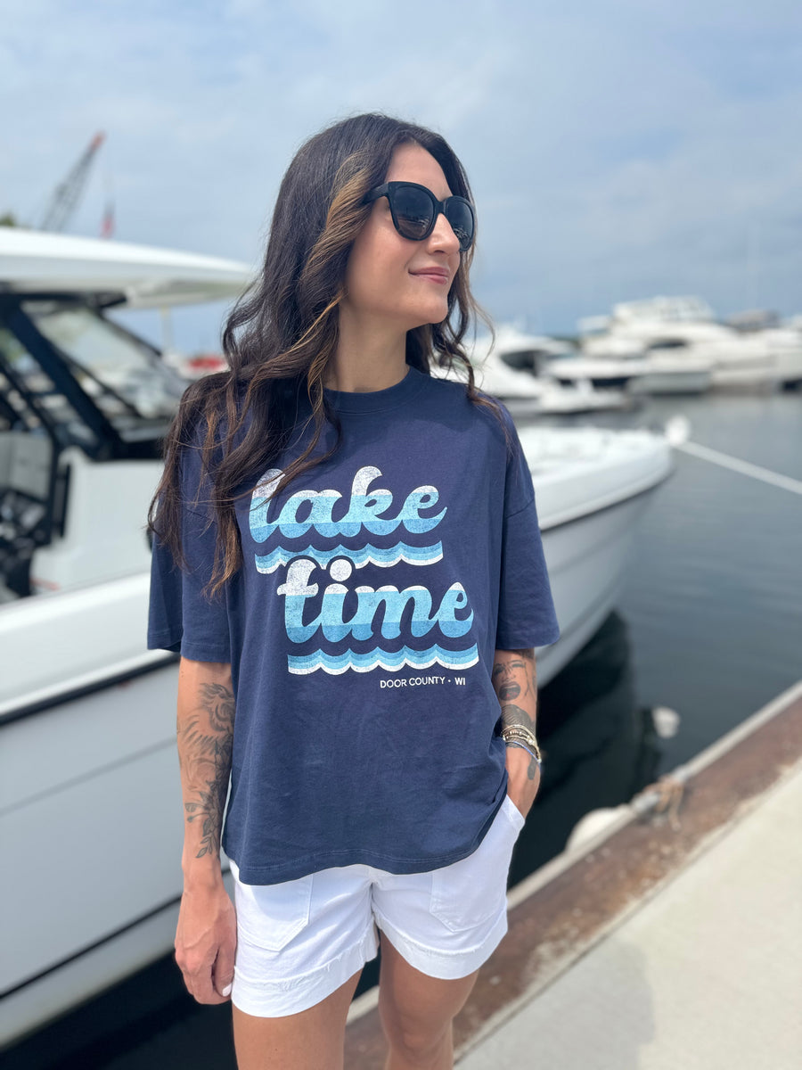 NAVY LAKE TIME DOOR COUNTY BOXY TEE

