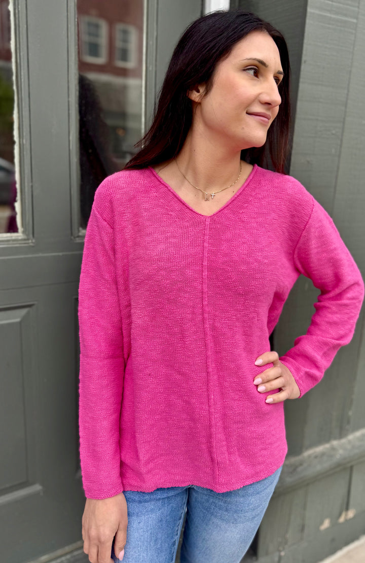 MACEY LIPSTICK SEAM FRONT SWEATER