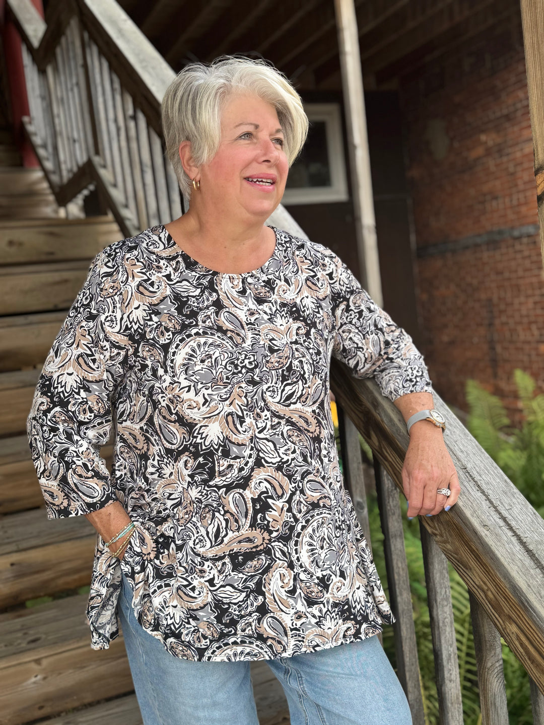 BLACK & TAN FALL FLORAL KNIT TUNIC TOP