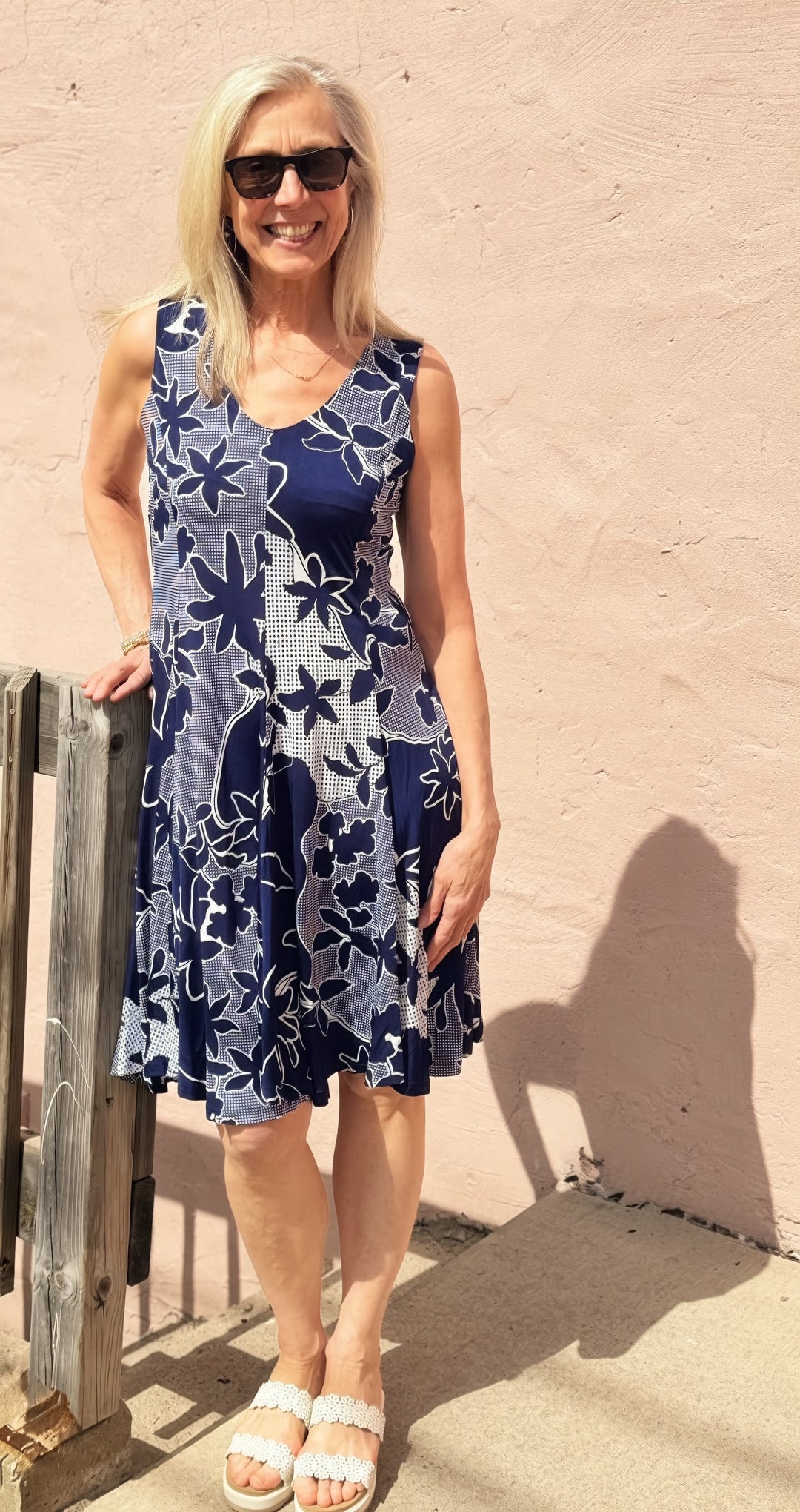 ARIA NAVY & WHITE FLORAL DRESS