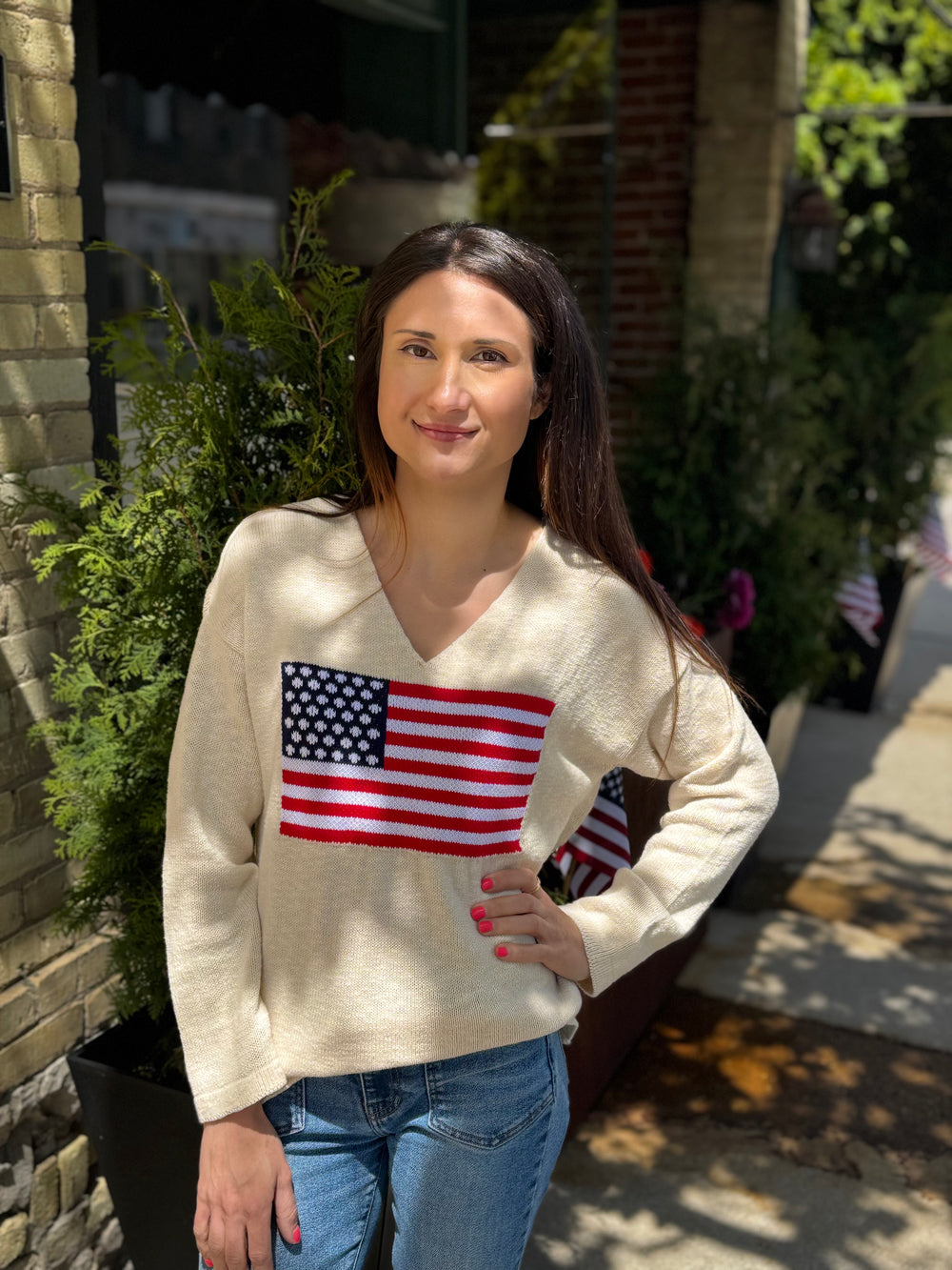 LIBERTY NATURAL AMERICAN FLAG V-NECK SWEATER
