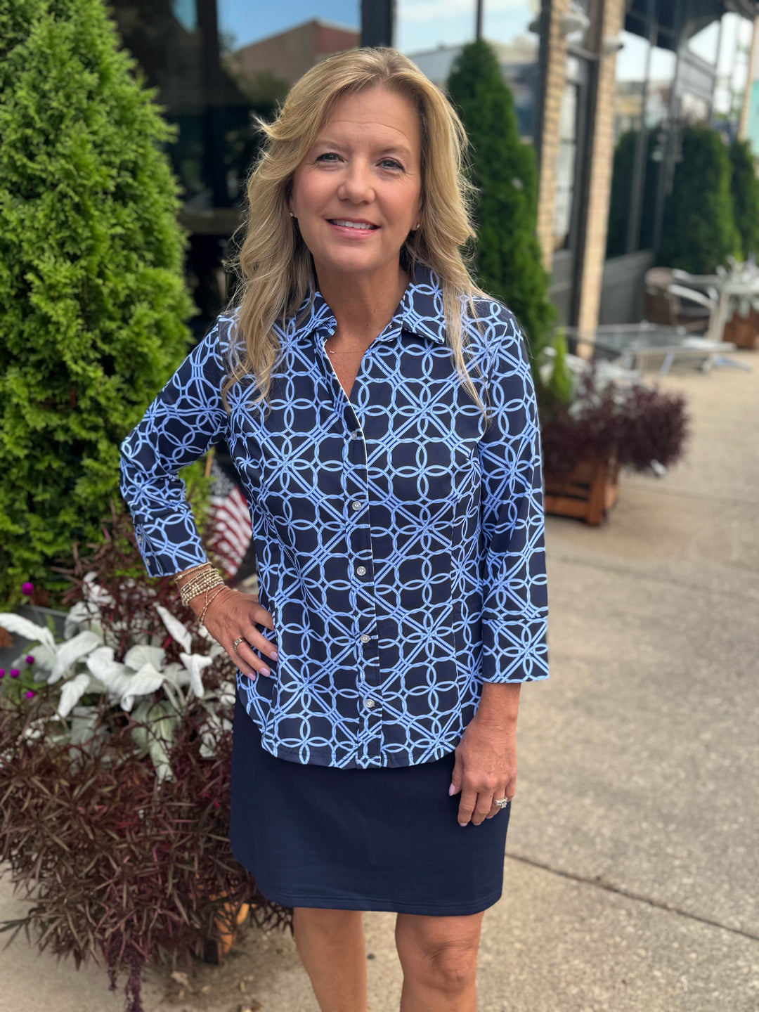 DIANA NAVY GEO CIRCLE BUTTON UP SHIRT