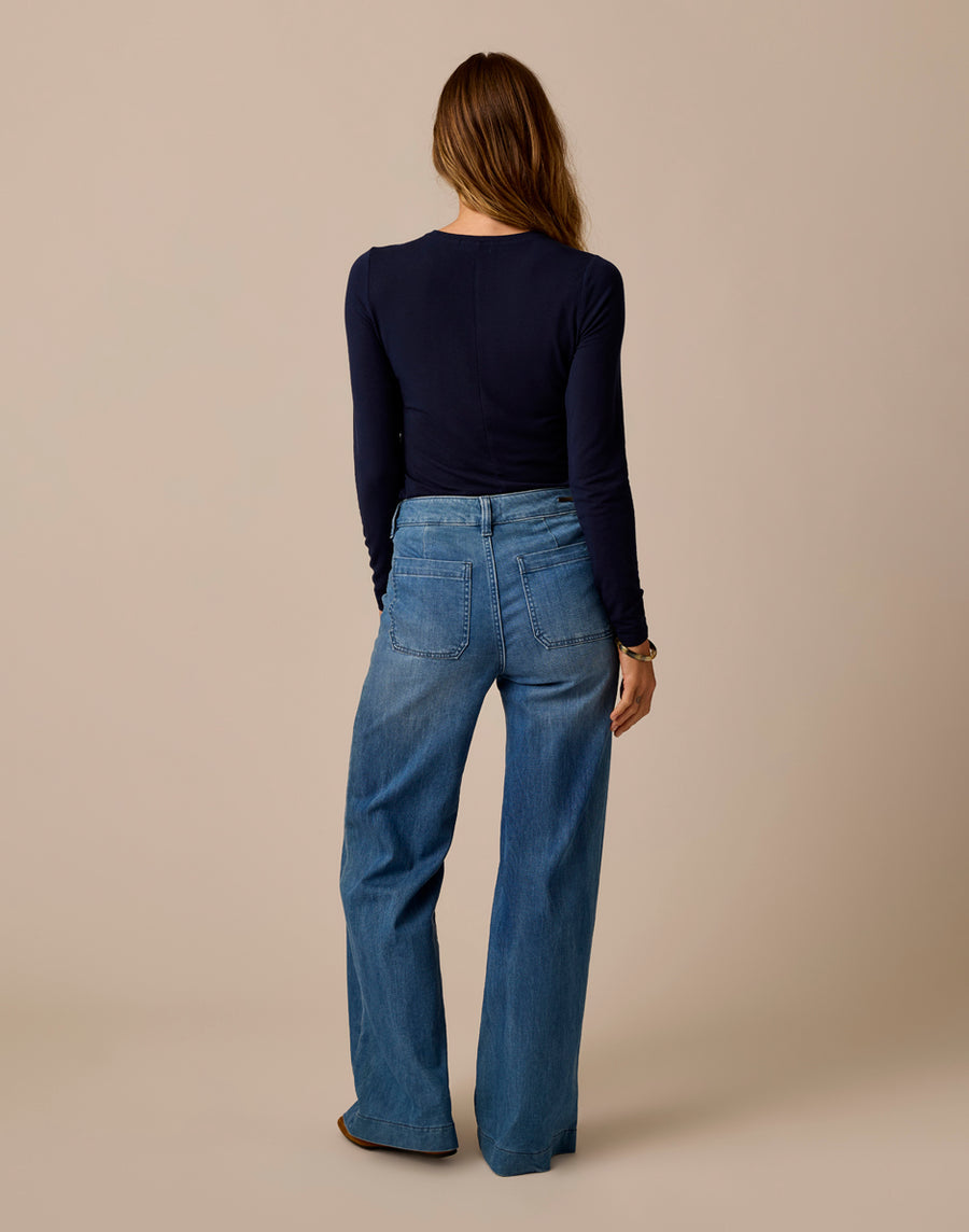 FARRAH LIGHTWEIGHT MAGNOLIA DENIM WIDE LEG JEANS