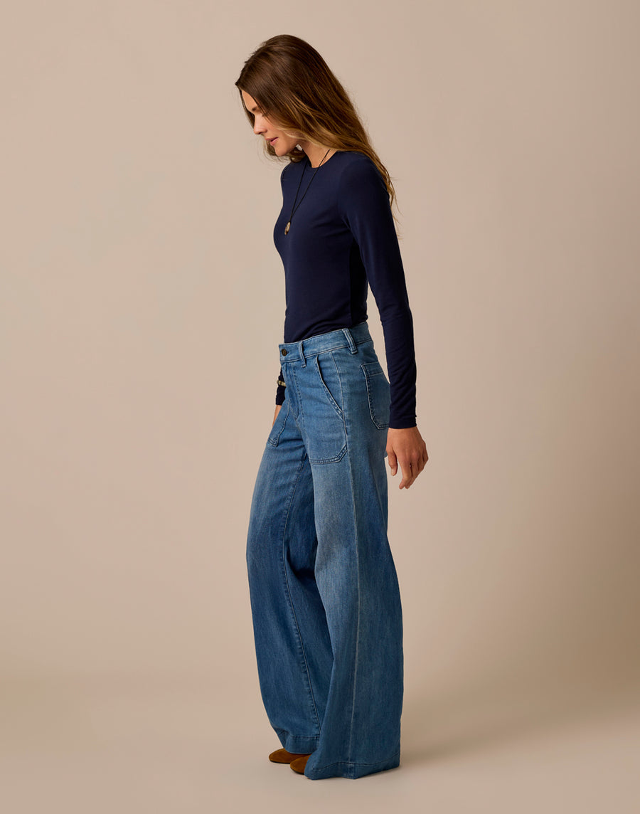 FARRAH LIGHTWEIGHT MAGNOLIA DENIM WIDE LEG JEANS