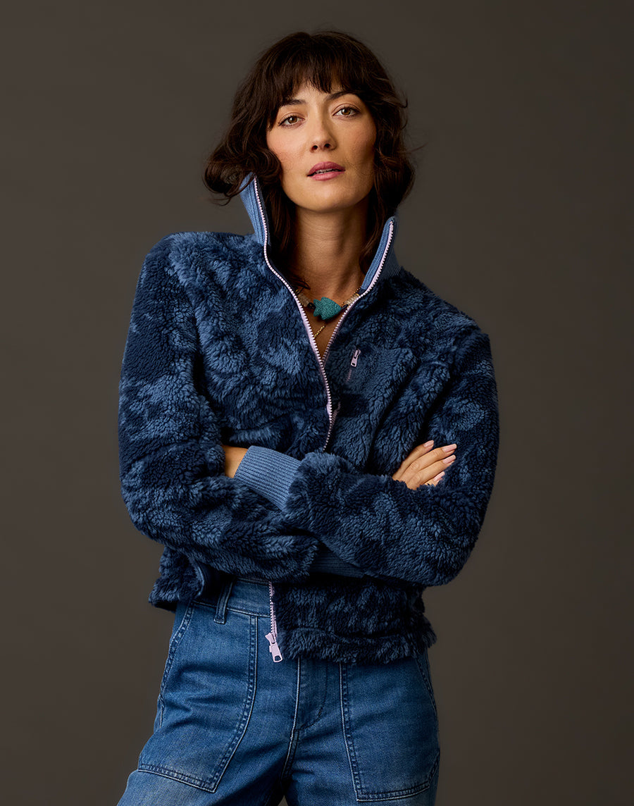 CORA DARK SAPPHIRE WILDS FLEECE JACKET
