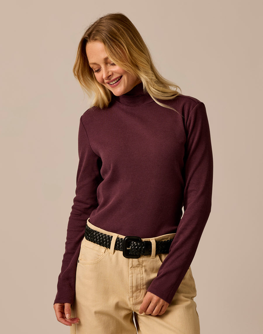 DENISE DARK PLUM RIB TURTLENECK