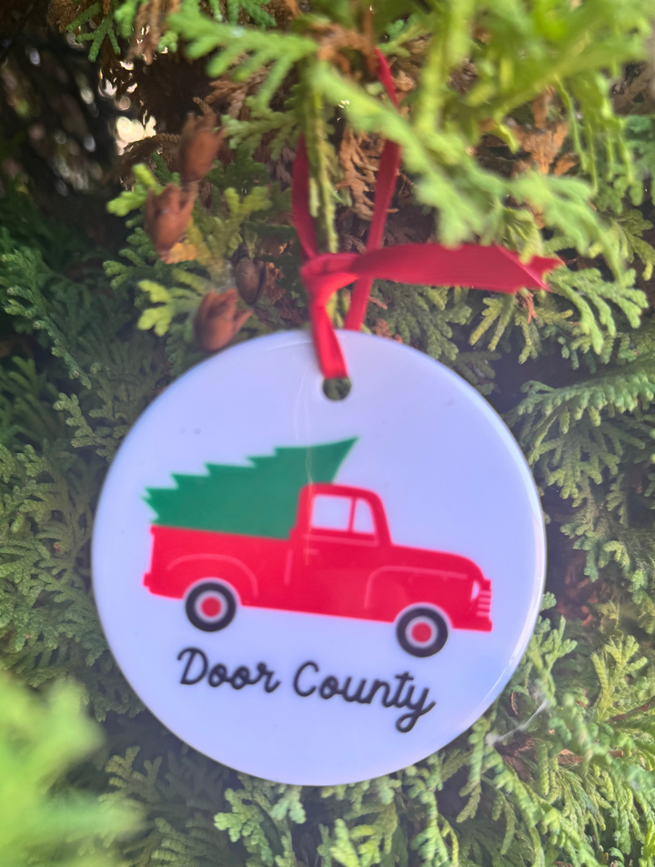 DOOR COUNTY CHRISTMAS TREE TRUCK CERMAIC ORNAMENT