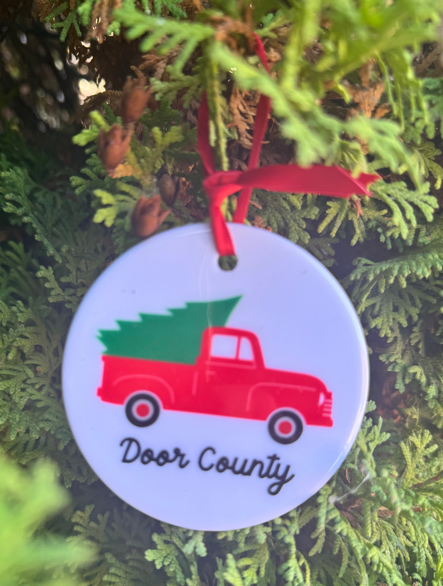 DOOR COUNTY CHRISTMAS TREE TRUCK CERMAIC ORNAMENT
