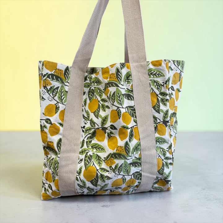 DOOR COUNTY LEMON SQUEEZY TOTE BAG