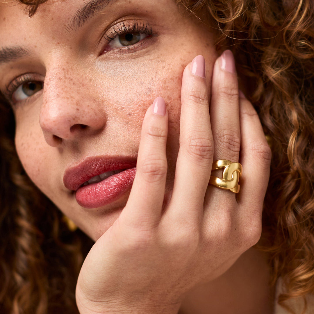 GOLD INFINITY RING