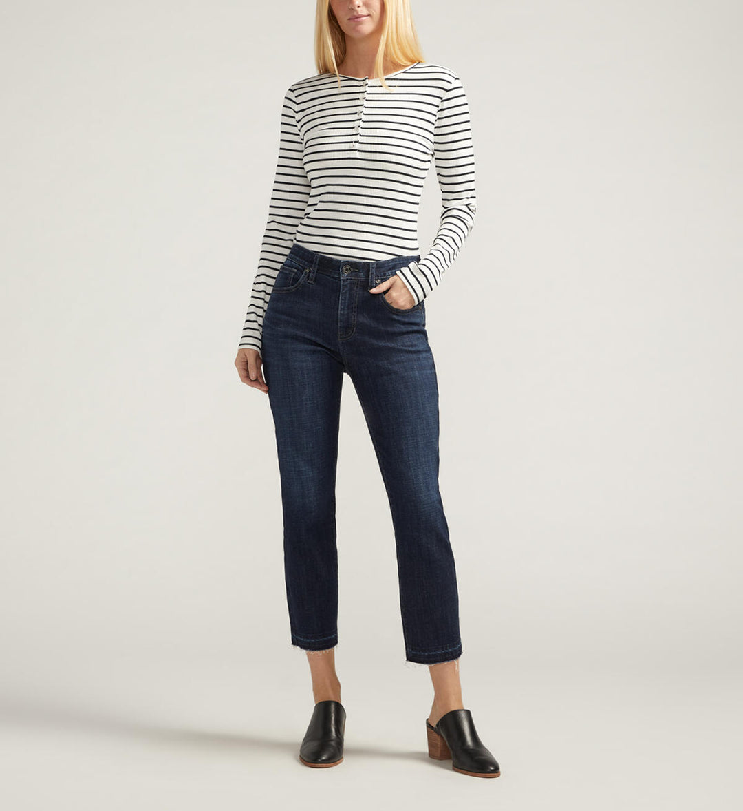 CARTER GIRLFRIEND JEANS WITH RAW HEM