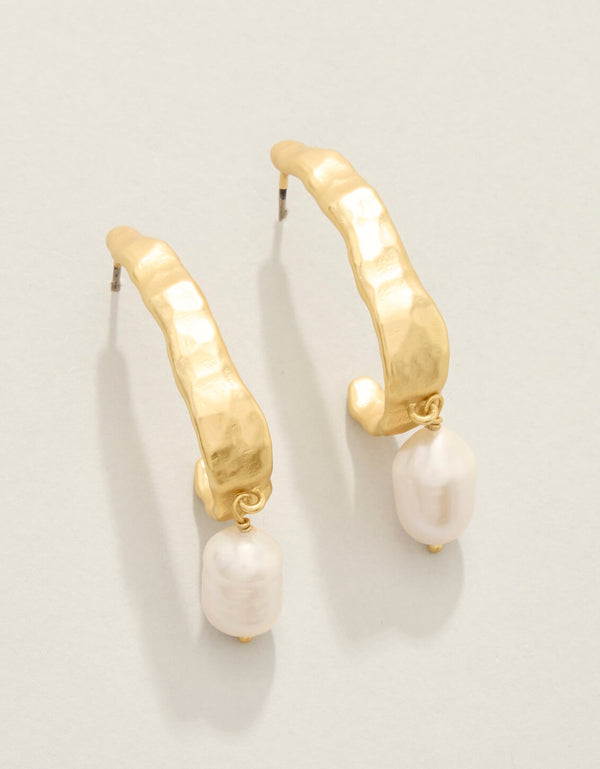 TUMBLED HOOP EARRINGS - PEARL
