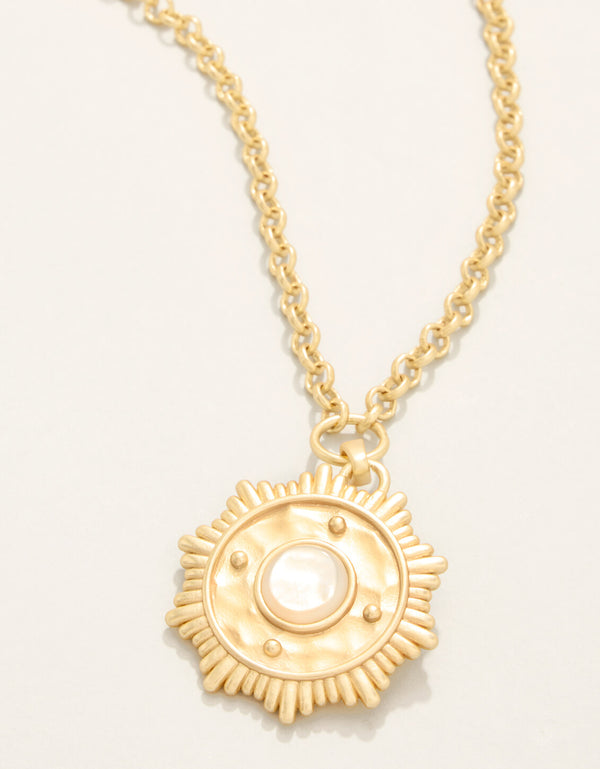 CENTERED MEDALLION MOTHER OF PEARL NECKLACE
