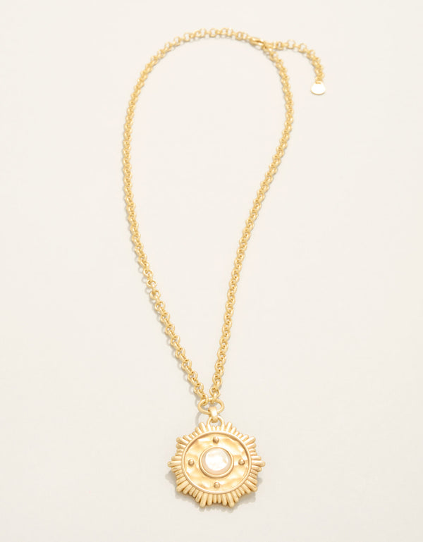 CENTERED MEDALLION MOTHER OF PEARL NECKLACE