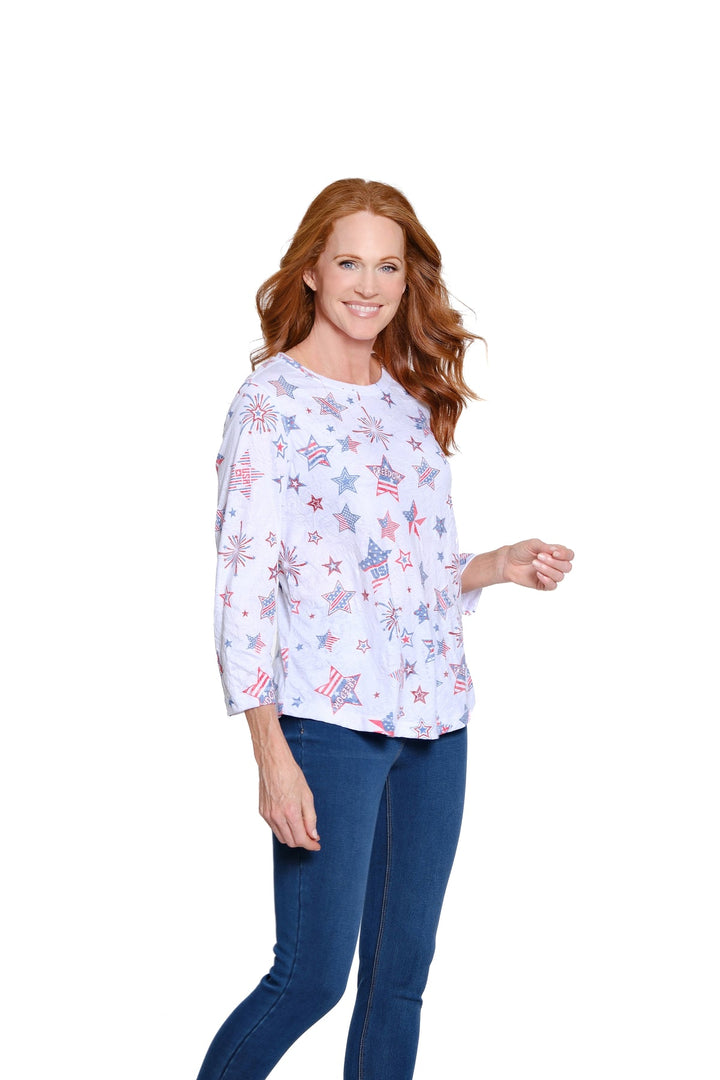 FREEDOM RINGS 3/4 SLEEVE STAR PRINT HI LOW HEM TOP