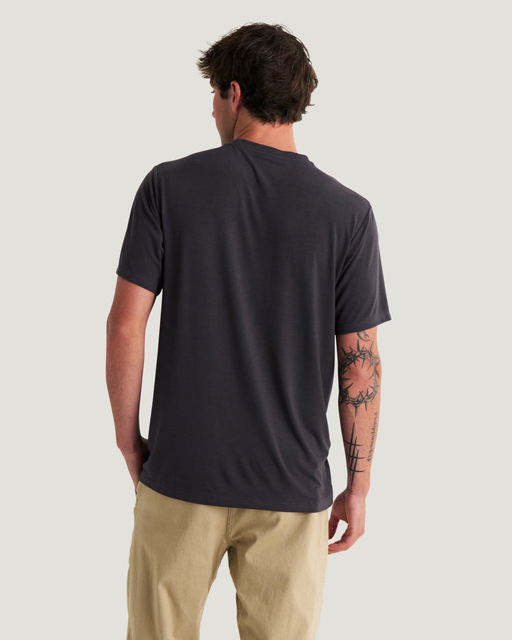 MEN'S ANTHRACITE BAMBOO FLEX POCKET TEE