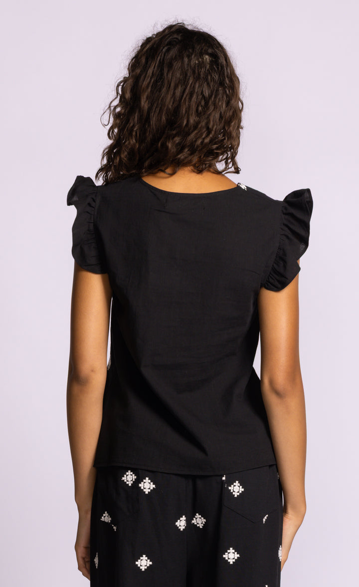 SATICOY BLACK FLUTTER SLEEVE TOP