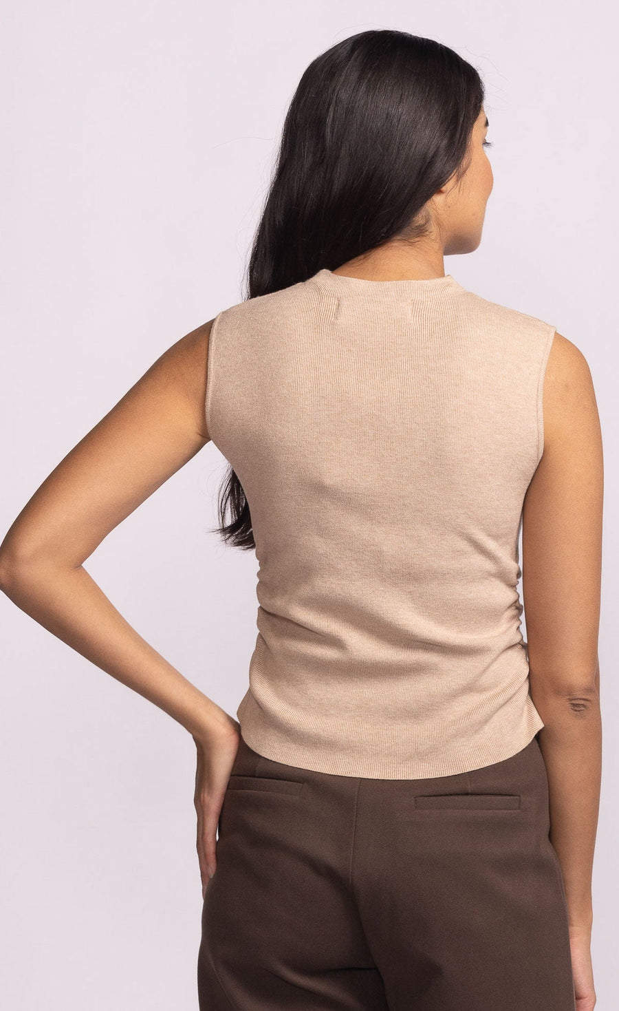 OATMEAL ROSSLIE SLEEVELESS SWEATER
