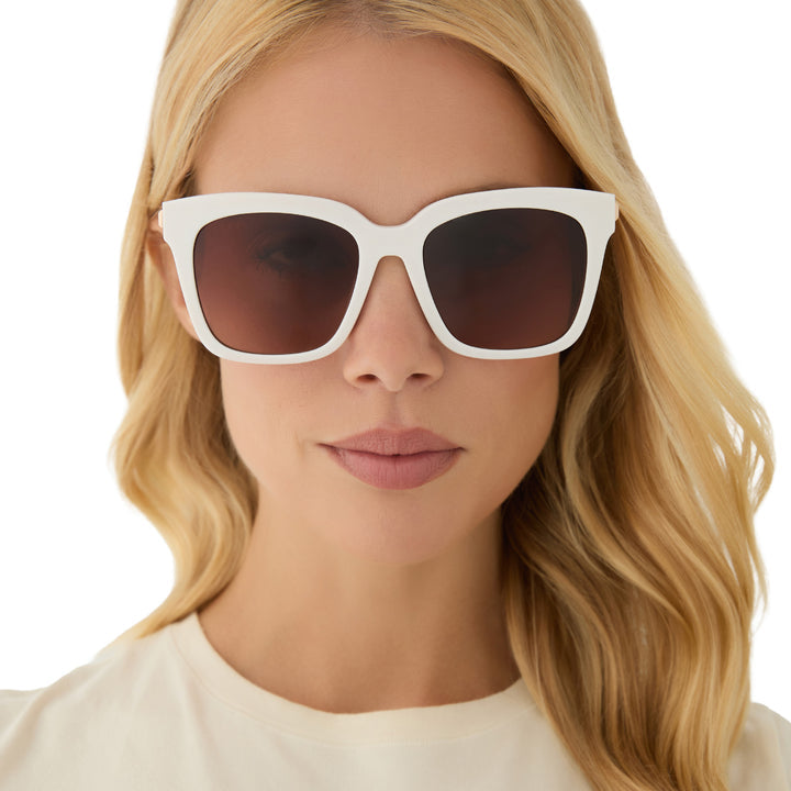 BELLA SNOWBOUND SUNGLASSES
