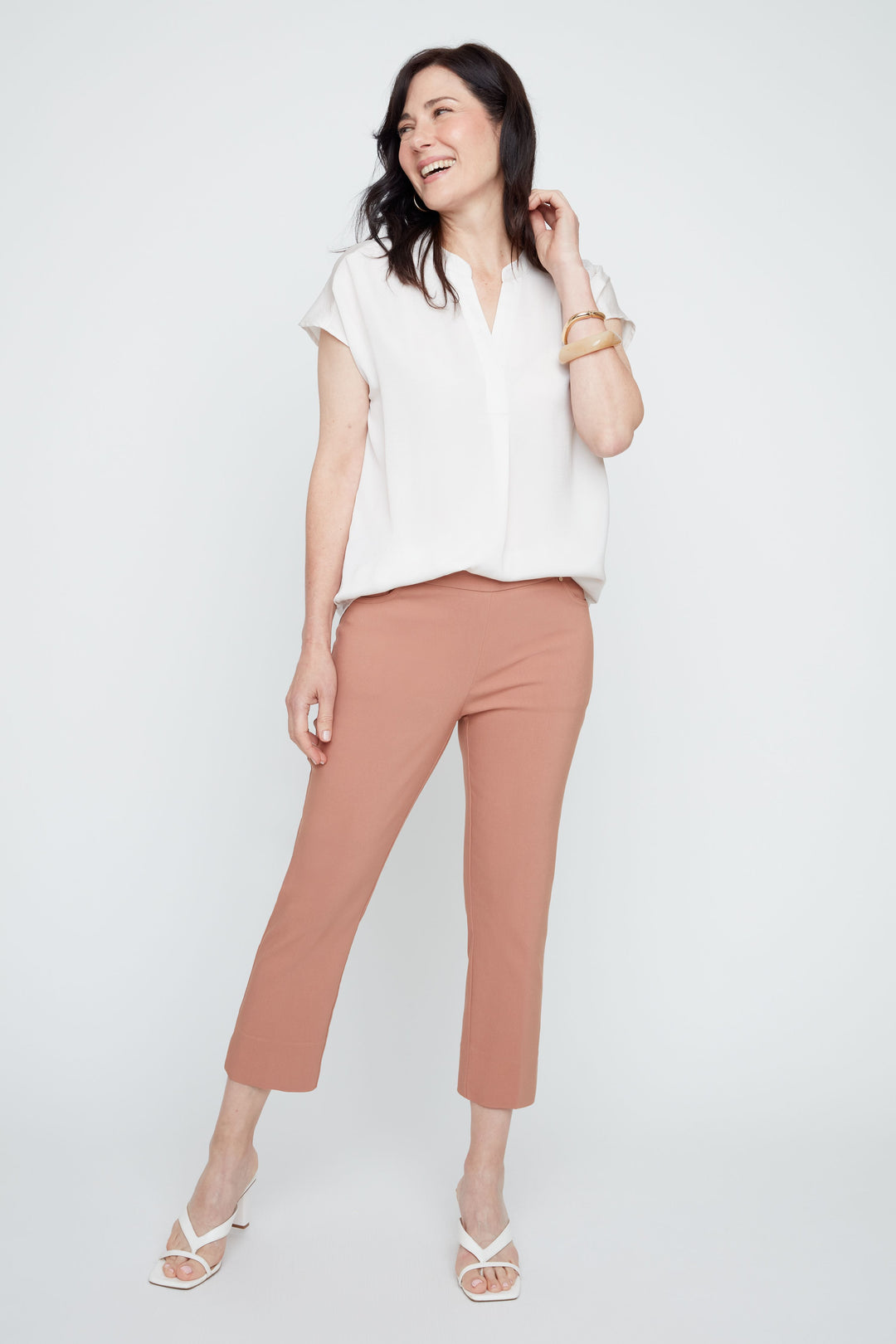 OYSTER CAP SLEEVE V-NECK AIRFLOW BLOUSE