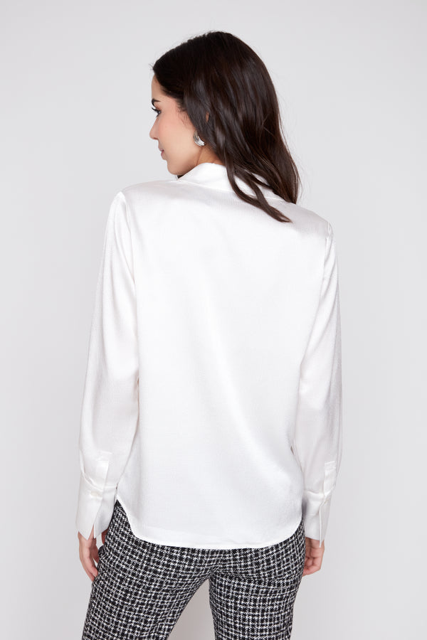 CREAM SPLIT V-NECK WAFFLE TEXTURE BLOUSE