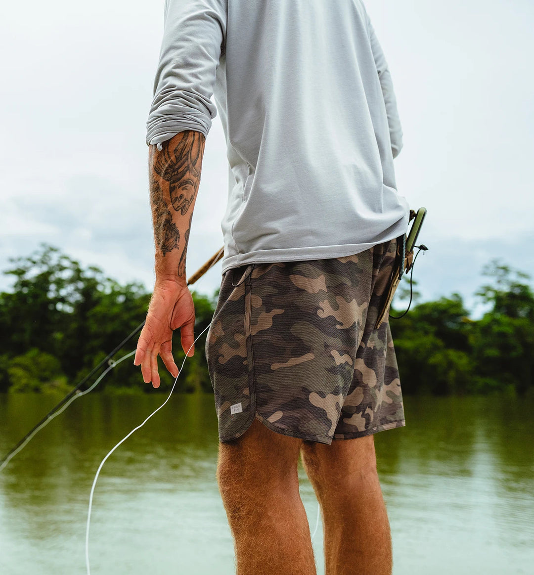 MEN'S WOODLAND CAMO REVERB SHORTS