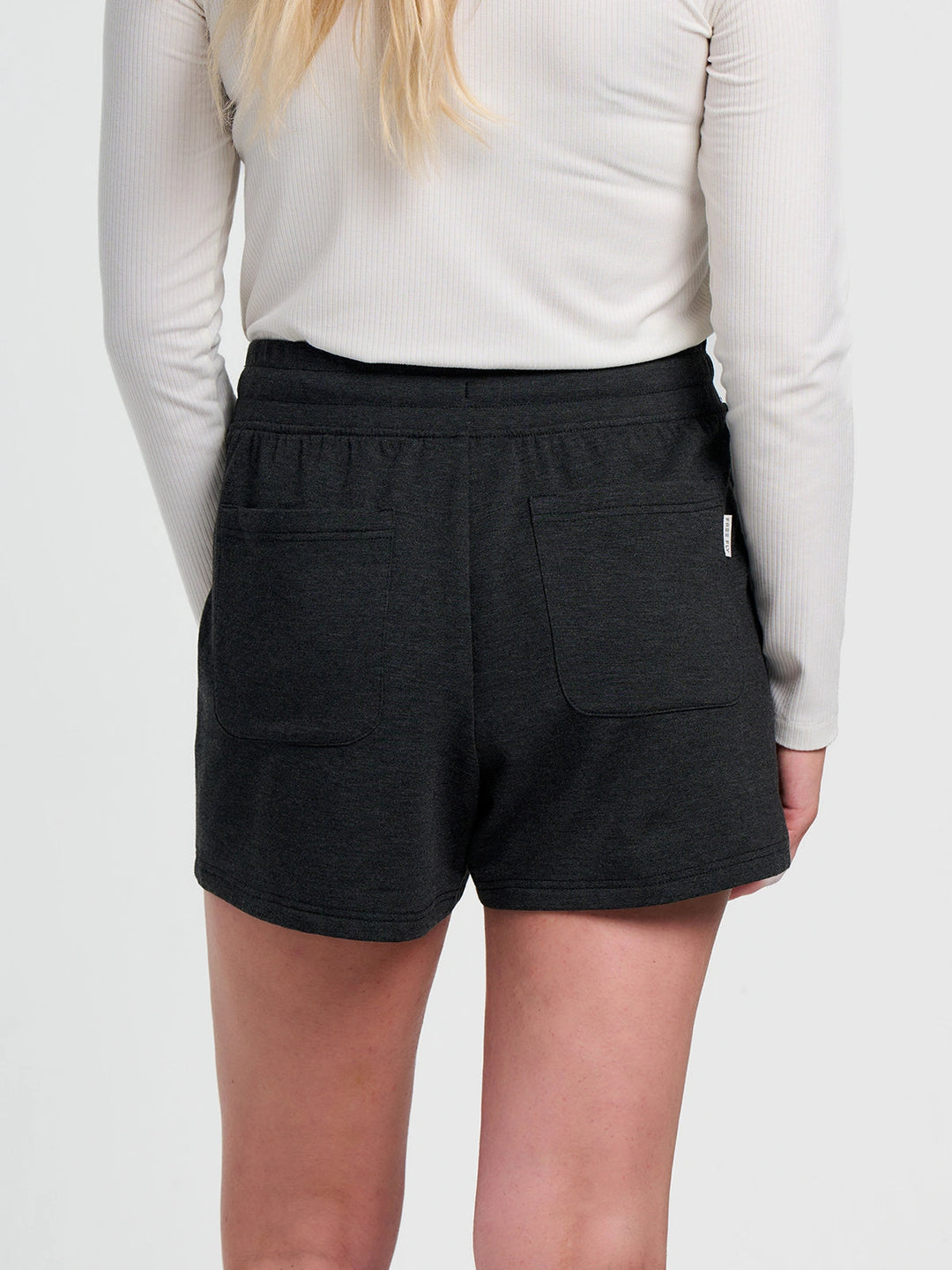 HEATHER BLACK LIGHT WEIGHT FLEECE SHORT