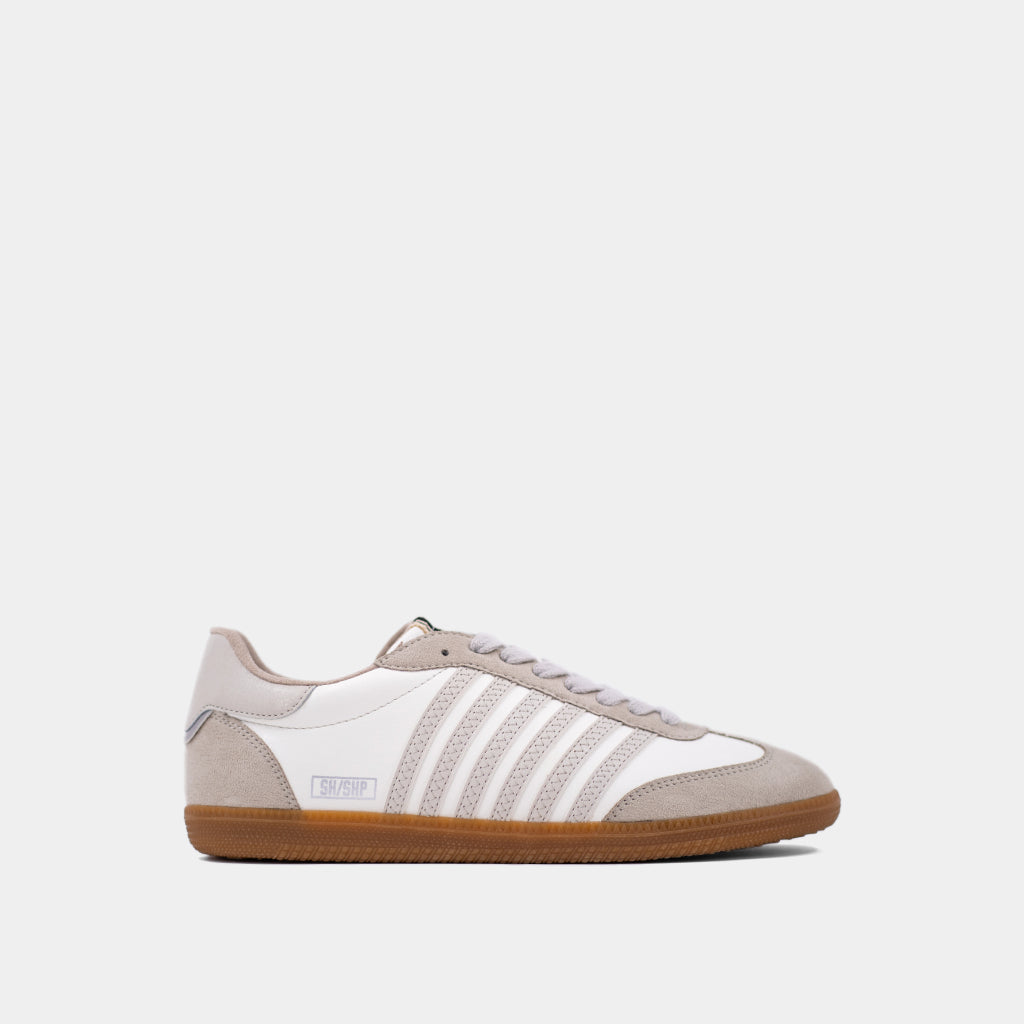 WHITE STEVIE SNEAKER