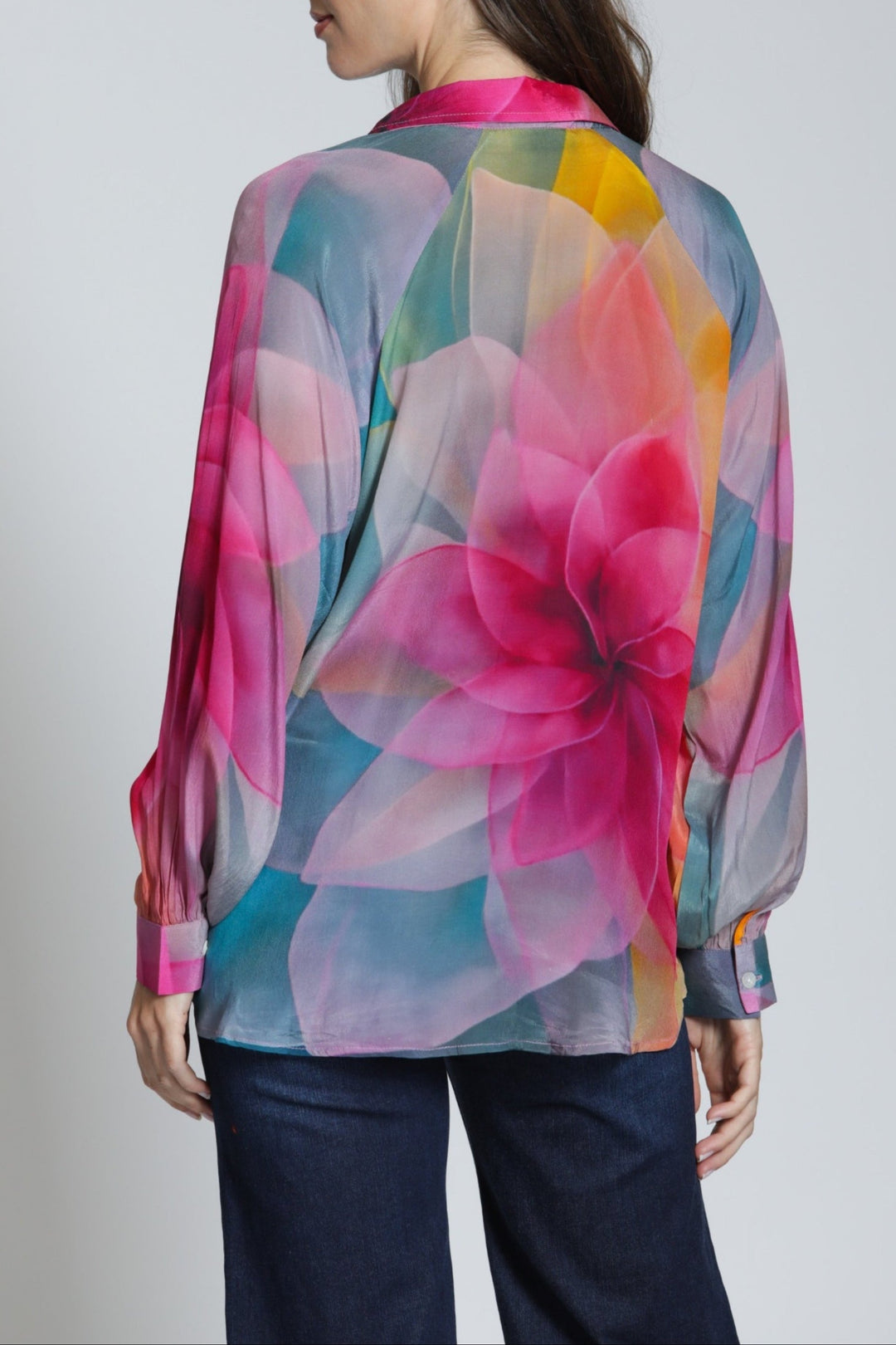 WATERCOLOR BLOOM HALF PLACKET PULLOVER BLOUSE
