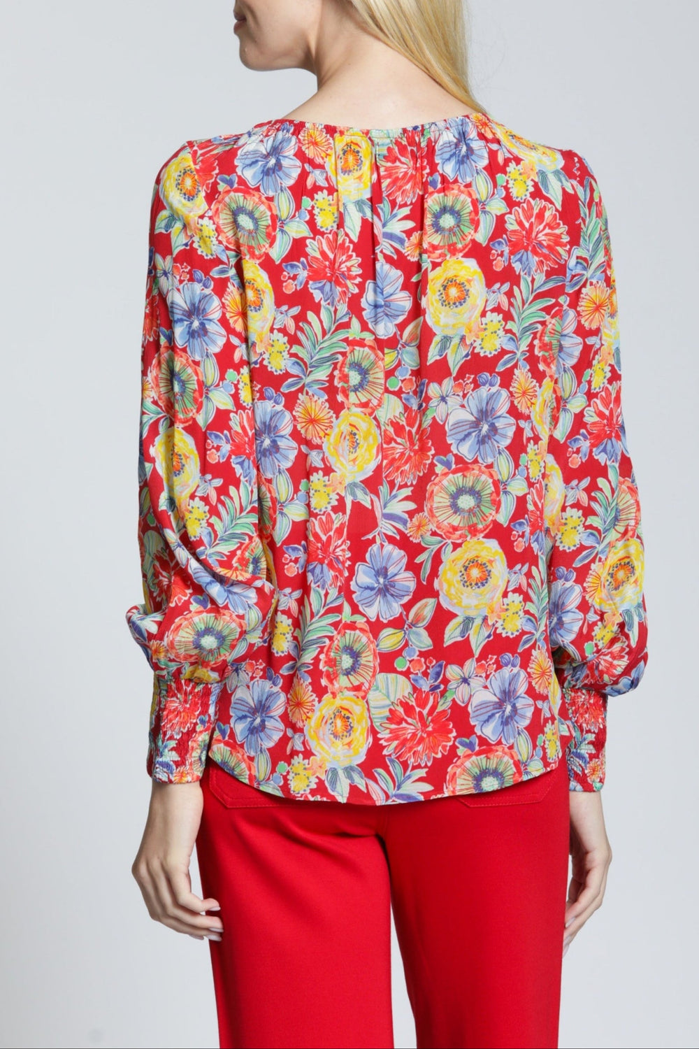 SCARLET BLOOM PULLOVER SMOCKED CUFF TOP
