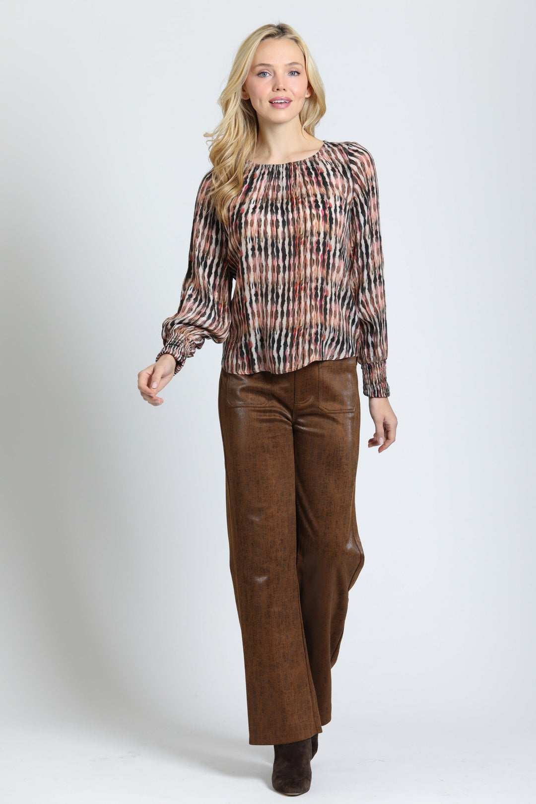TOASTED AMBER SMOCKED SLEEVE BLOUSE
