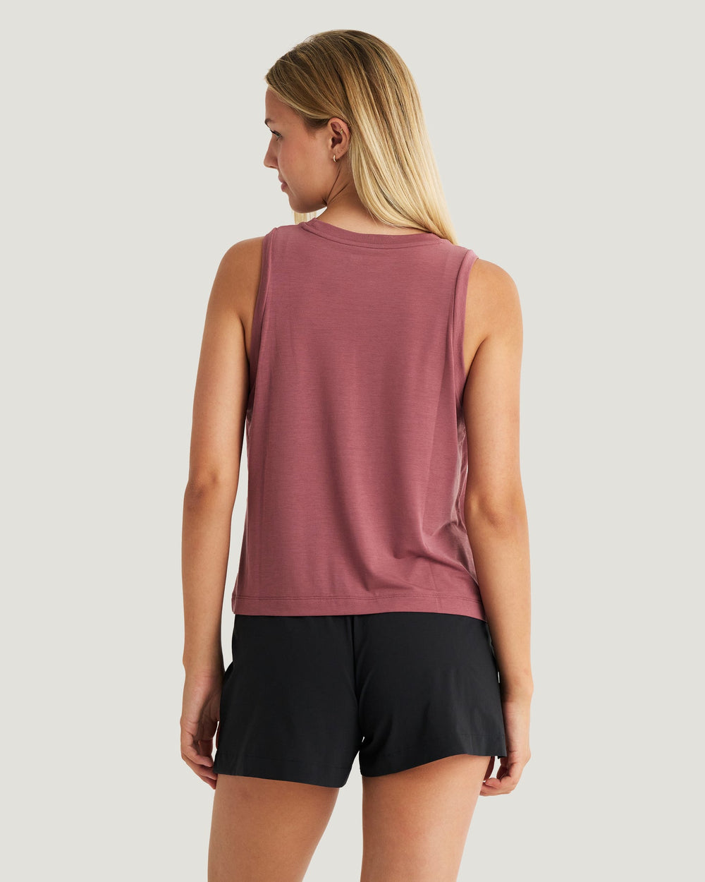 PLUM ELEVATE LIGHTWEIGHT TANK
