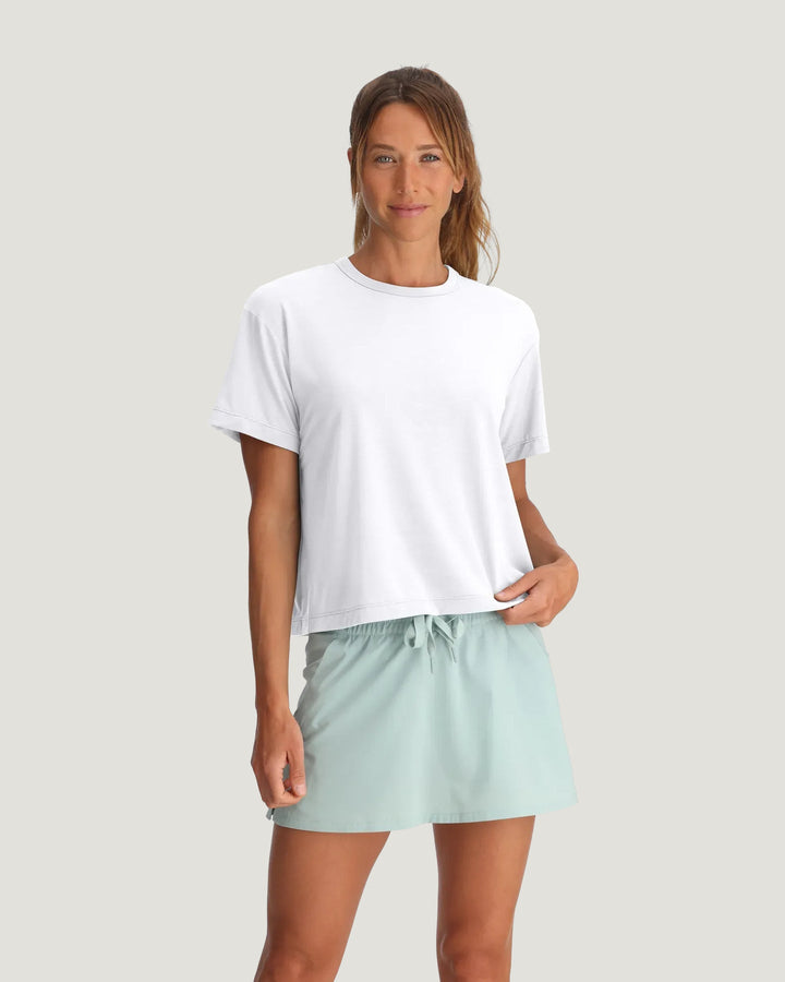 WOMEN'S BRIGHT WHITE ELEVATE LIGHTWEIGHT TEE