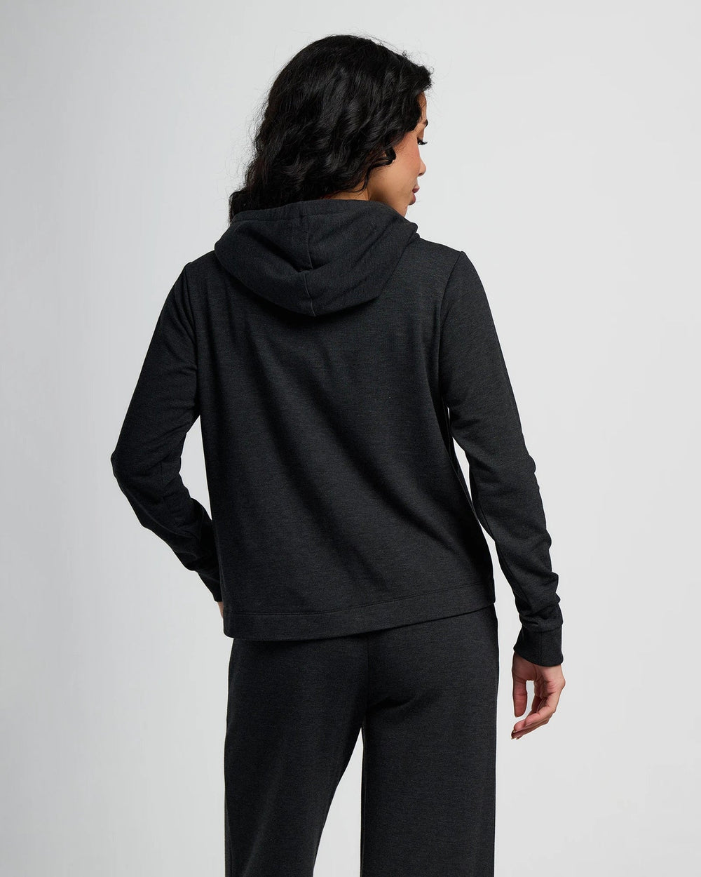 HEATHER BLACK BAMBOO LIGHTWEIGHT FLEECE CROPPED HOODIE

