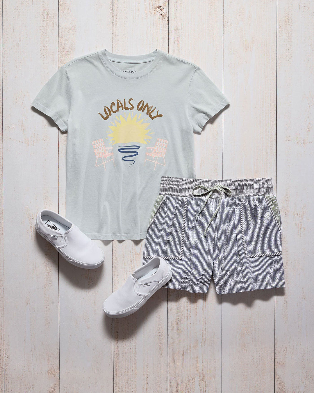 LOCALS ONLY GRAPHIC TEE