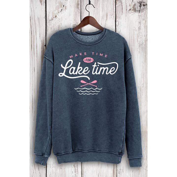 NAVY MAKE TIME FOR LAKE TIME GRAPHIC CREW SWEATSHIRT