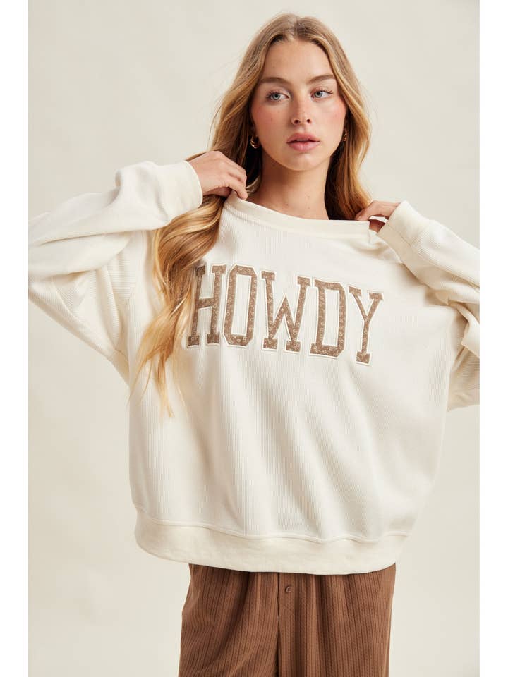 HOWDY APPLIQUÉ RELAXED CREW SWEATSHIRT