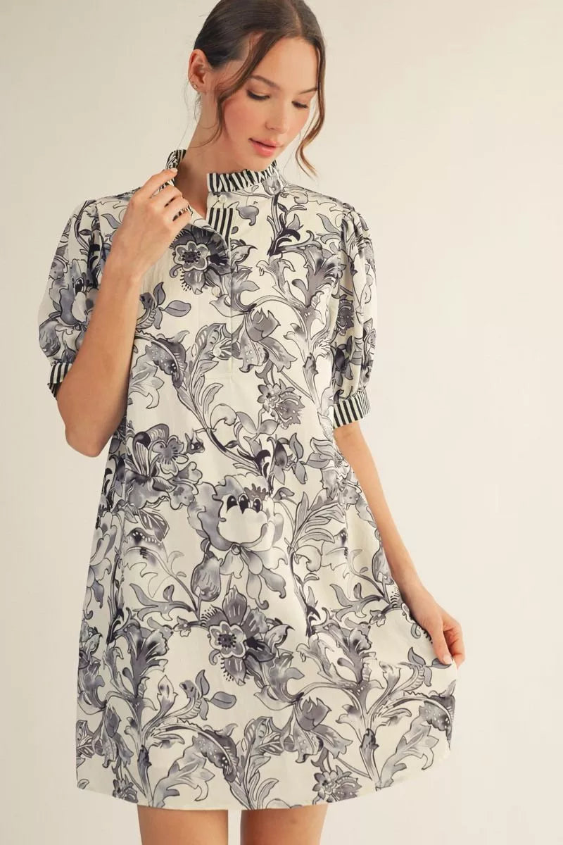 TRACIE BUTTON FRONT FLORAL PRINT SHIFT DRESS
