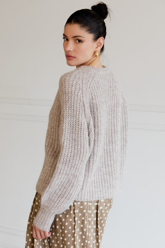 HEATHER OATMEAL BUTTON CARDIGAN