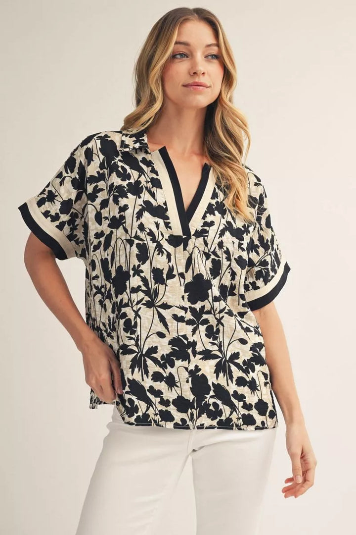 ADDIE  IVORY & BLACK FLORAL V-NECK POPOVER TOP