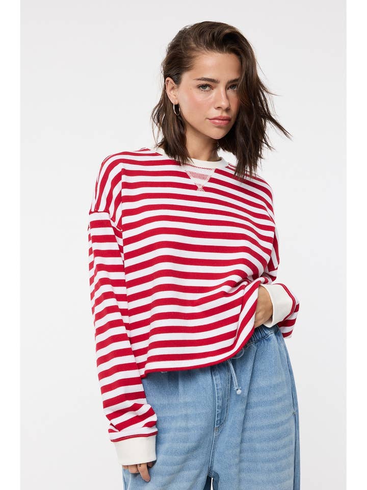 RED & WHITE SUNDAY STRIPE RELAXED FIT CREW