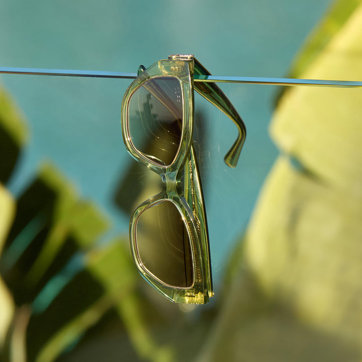 THE WHITE LOTUS THAILAND LIGHT GREEN CRYSTAL SUNGLASSES