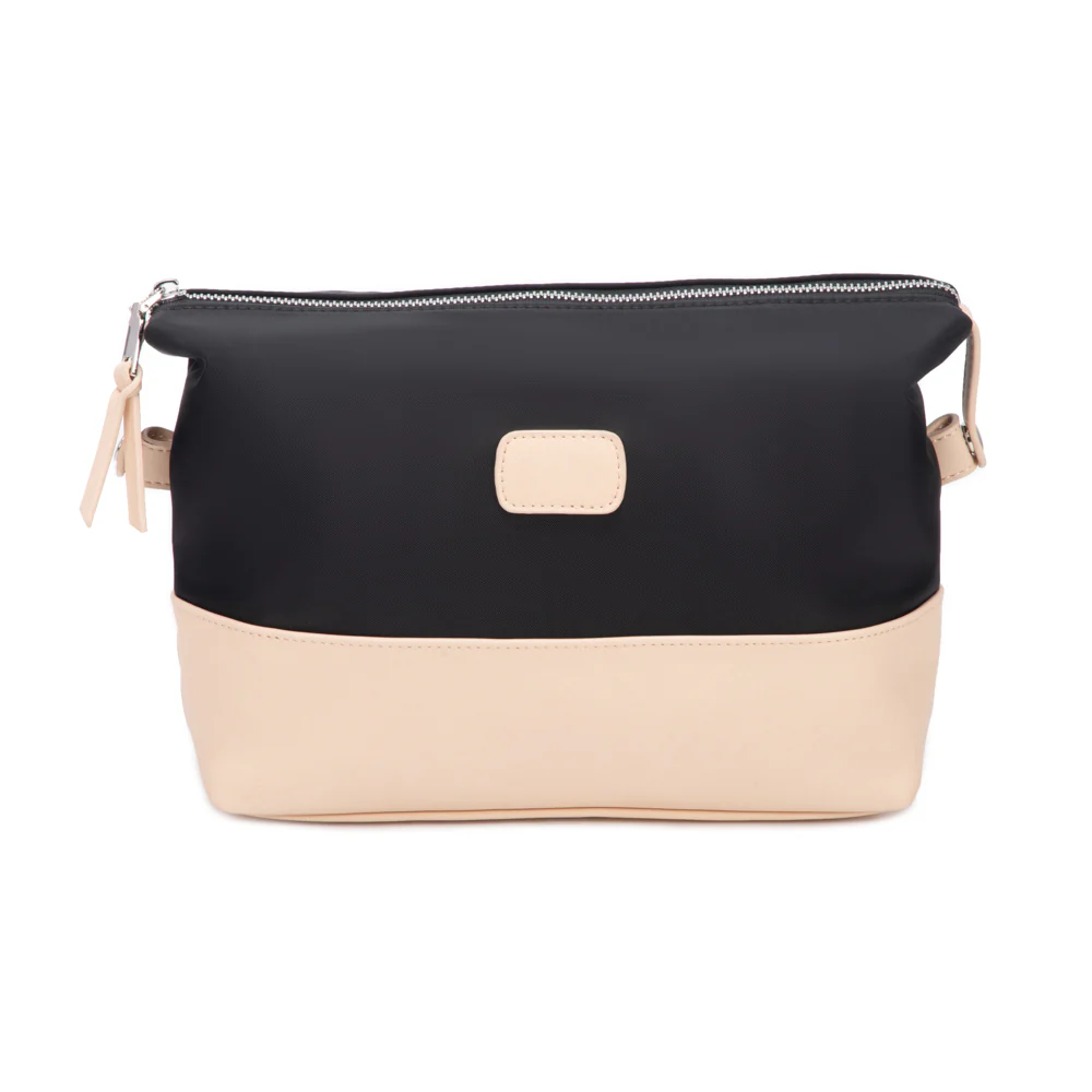 BLACK DAKOTA TOILETRY BAG