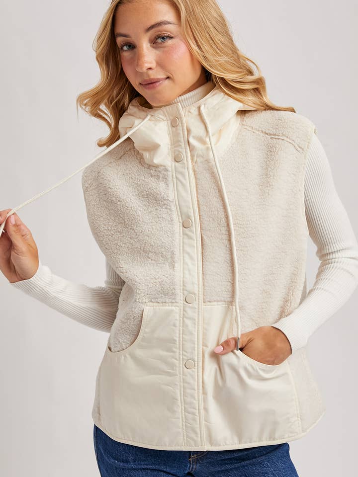 ECRU SHERPA FLEECE VEST
