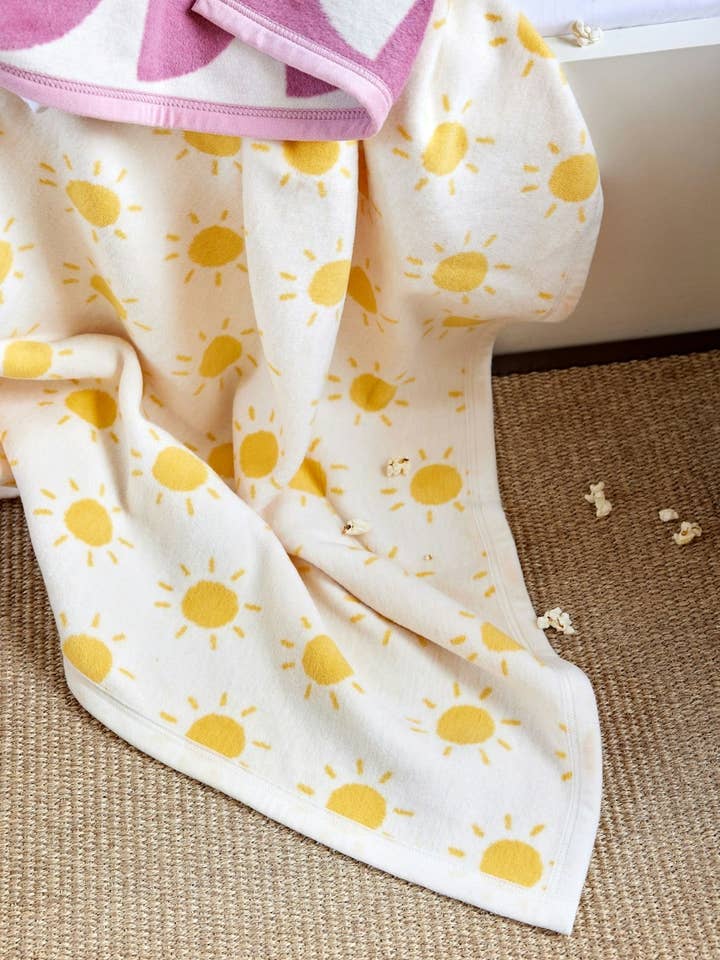 YOU ARE MY SUNSHINE MIDI BLANKET