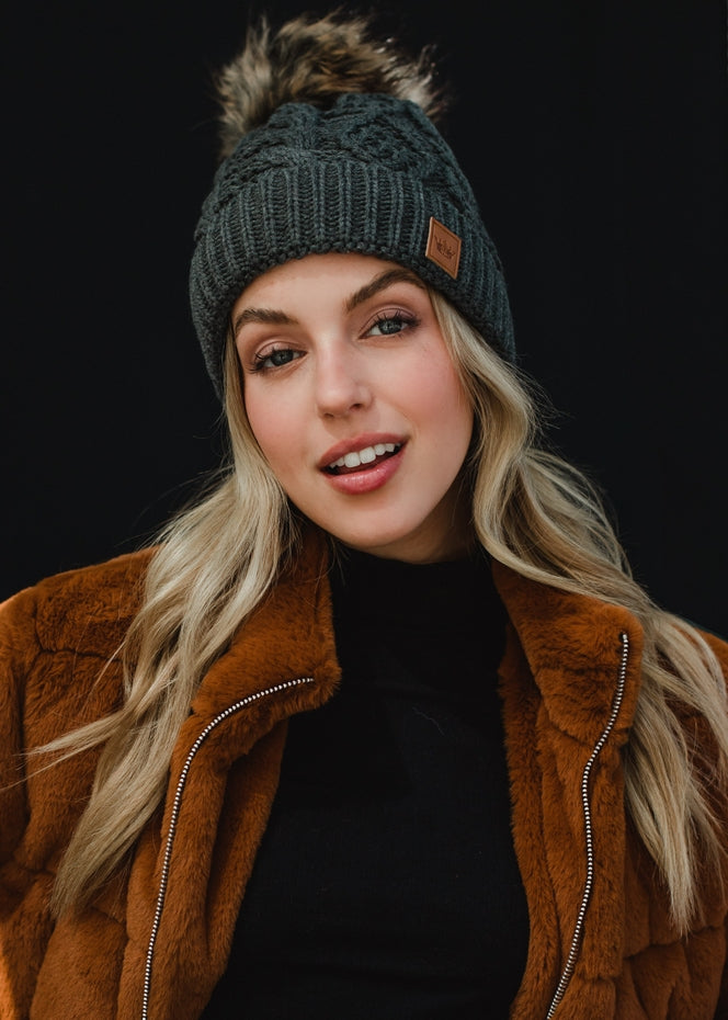 DARK GRAY CABLE KNIT POM HAT