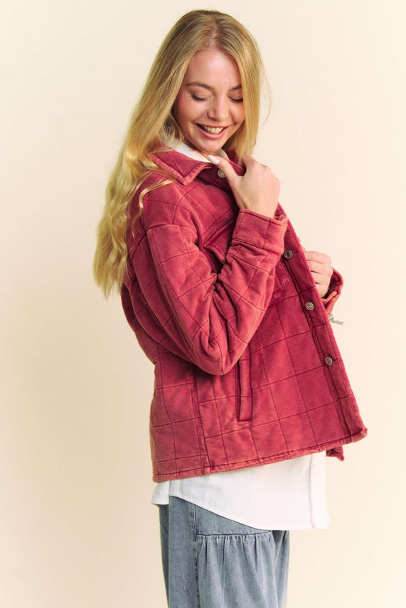 BRICK MINERAL WASH QUILTED KNIT SHACKET
